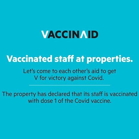 Vaccinated Staff - Oyo 10379 Hotel Varcity Sapphire Bangalore Exterior foto